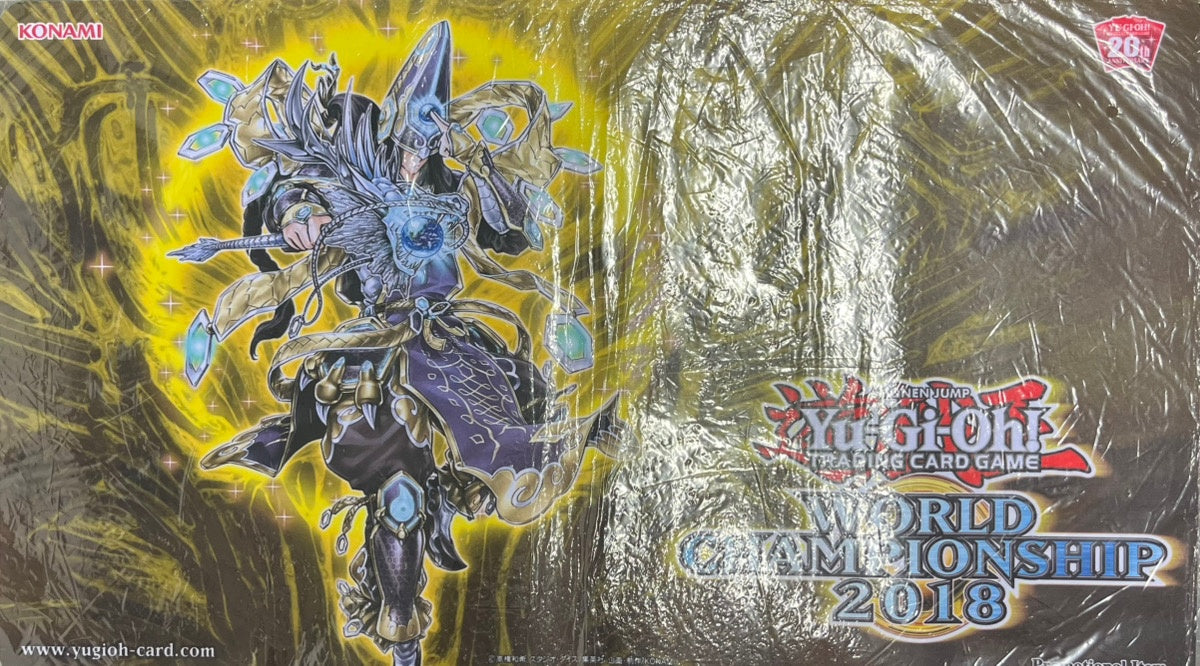 【遊戯王】 プレイマット 黒衣之詔刀師 (WCS 2018) (袋あり)  プレイマット - 遊戯王